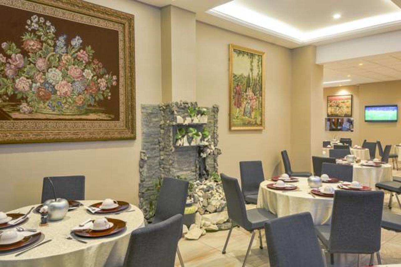 Hotel La Falaise Bonanjo Douala Esterno foto