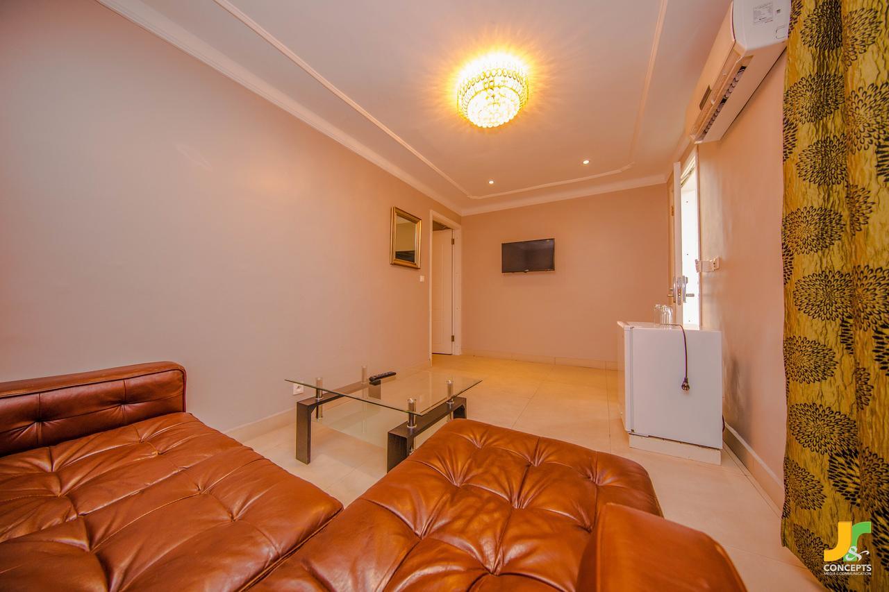 Hotel La Falaise Bonanjo Douala Esterno foto