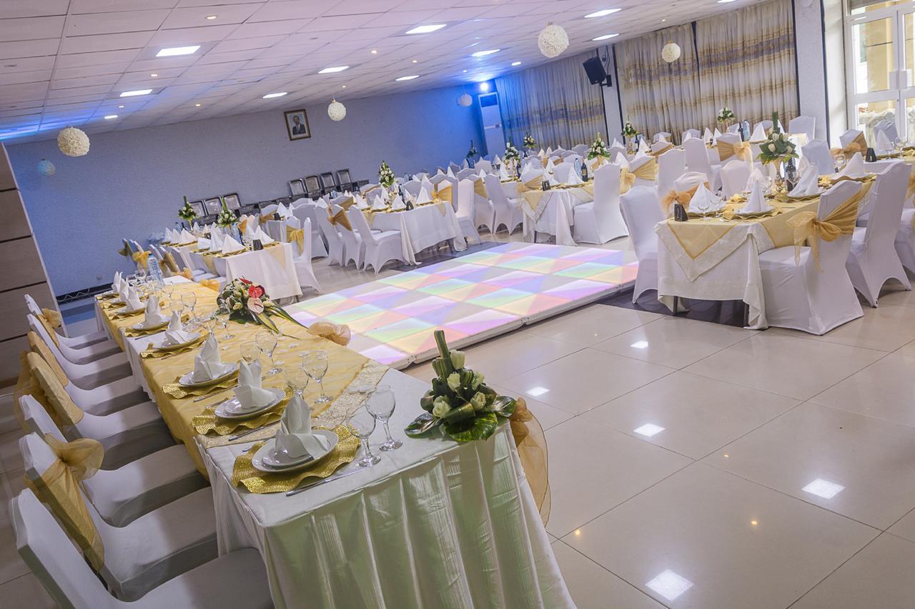 Hotel La Falaise Bonanjo Douala Esterno foto