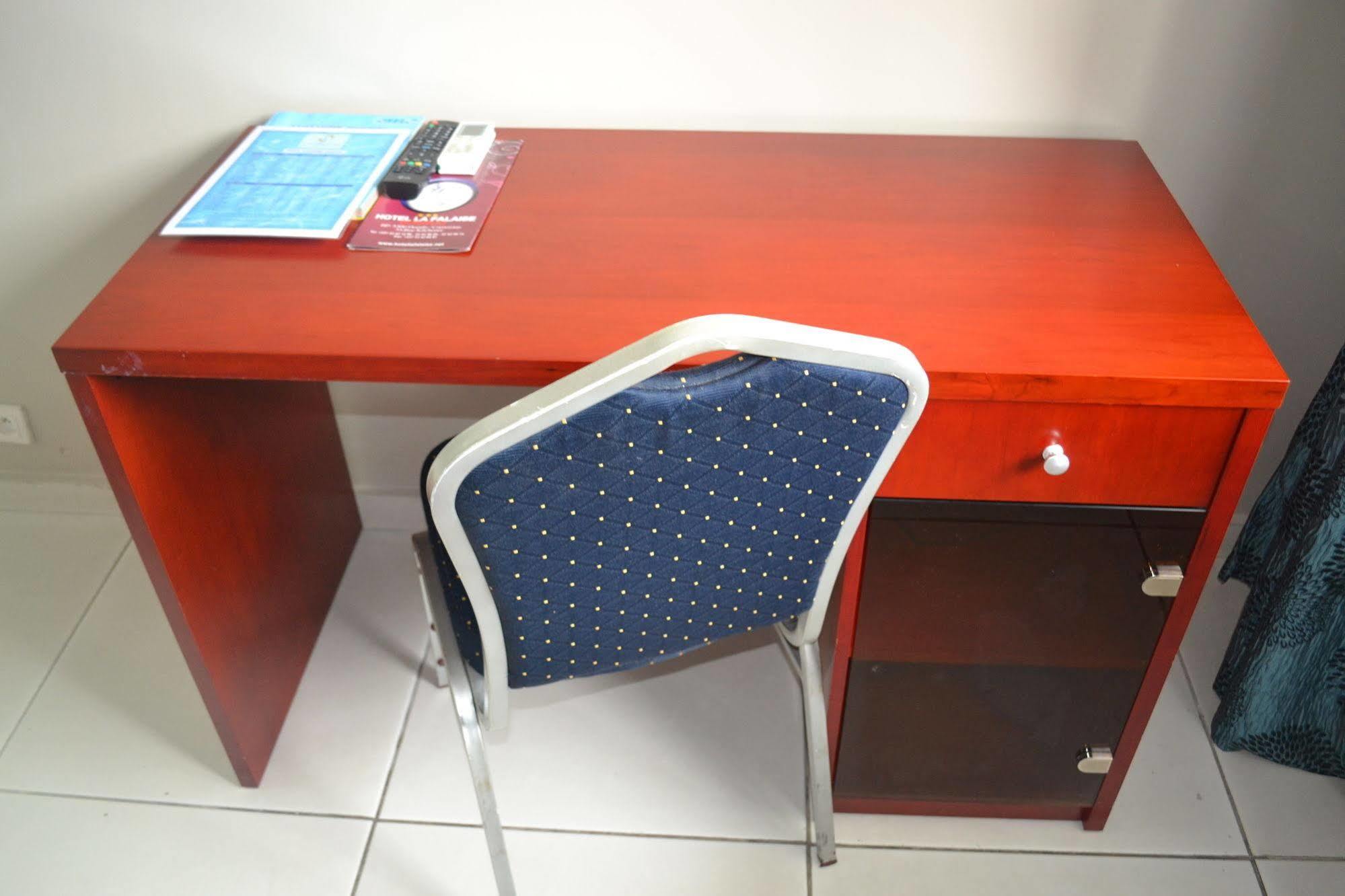 Hotel La Falaise Bonanjo Douala Esterno foto